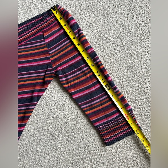 DKNY Jeans sweater. - Picture 7 of 10